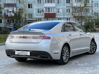 Lincoln MKZ foto 2