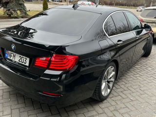 BMW 5 Series foto 8