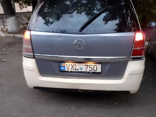 Opel Zafira foto 4