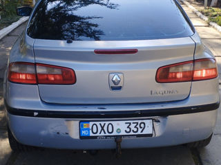 Renault Laguna foto 2