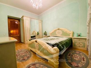 Apartament cu 5 camere sau mai multe, 198 m², Centru, Chișinău foto 2