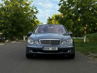 Mercedes E-Class foto 2