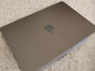 MacBook Pro M2 Pro 14 inch foto 4