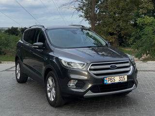 Ford Kuga foto 2