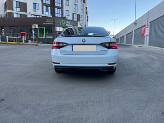 Skoda Superb foto 6