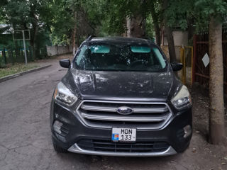 Ford Kuga foto 1