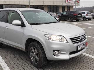 Toyota Rav 4 foto 1