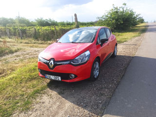 Renault Clio foto 2