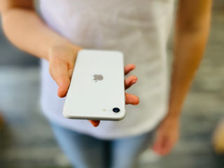 iPhone SE 2020 64 GB + гарантия 12 месяцев!! В кредит 0%! foto 3