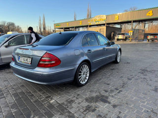 Mercedes E-Class foto 5