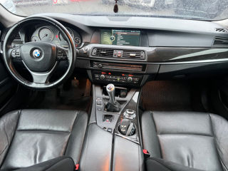 BMW 5 Series foto 8