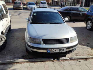 Volkswagen Passat foto 1