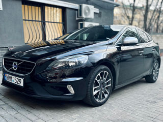 Volvo V40 foto 1