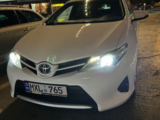 Toyota Auris foto 2