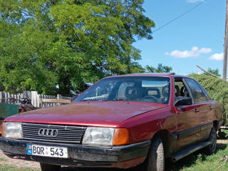 Audi 100