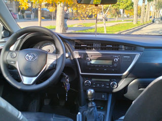 Toyota Auris foto 4