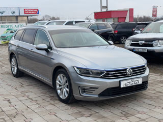 Volkswagen Passat foto 3