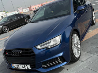 Audi A4 foto 1