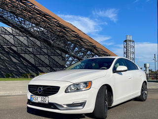 Volvo S60 foto 3