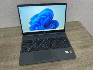 HP 15s (AMD Athlon Gold 3150U / Ram 4Gb DDR4 / 256Gb SSD / AMD Radeon RX Vega 3 / 15.6" FHD IPS /