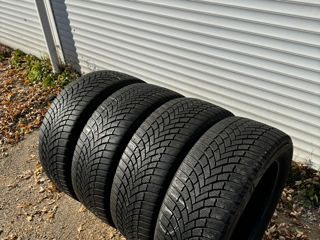 Зимние шины 225/55R18 Bridgestone foto 1