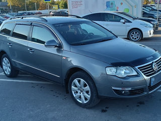 Volkswagen Passat foto 2