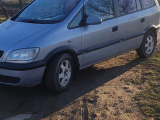 Opel Zafira foto 6