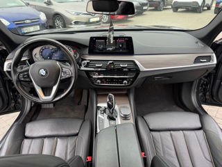 BMW 5 Series foto 8