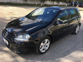 Volkswagen Golf foto 1