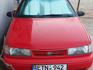 Hyundai Pony foto 2