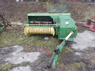 Продается Пресс Jonh Deere 342 foto 2