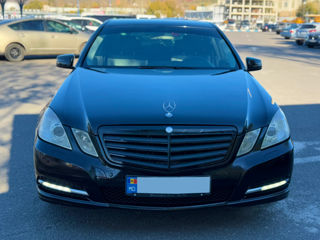 Mercedes E-Class foto 2