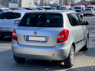 Skoda Fabia фото 3