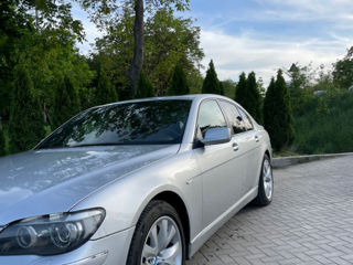 BMW 7 Series foto 2