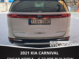 KIA Carnival foto 3