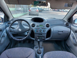 Toyota Yaris foto 6