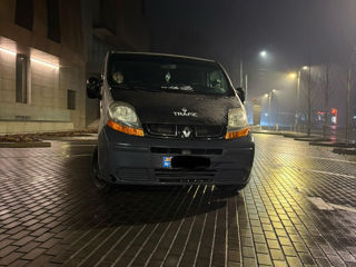 Renault Trafic foto 2