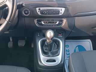 Renault Grand Scenic foto 8