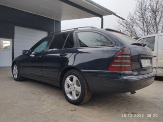 Mercedes C Class foto 2