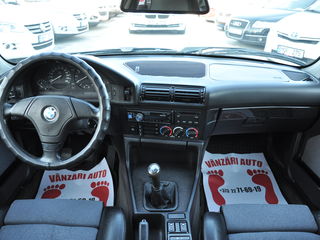 BMW 5 Series foto 7