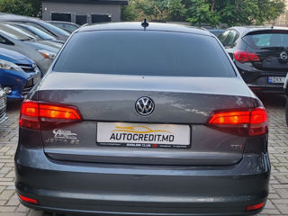 Volkswagen Jetta foto 18