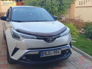 Toyota C-HR foto 4