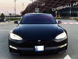 Tesla Model S foto 2