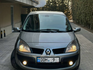 Renault Scenic фото 1