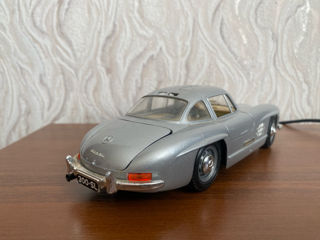 Продам масштабную модель Mercedes-Benz 300SL foto 4