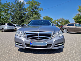 Mercedes E-Class foto 2