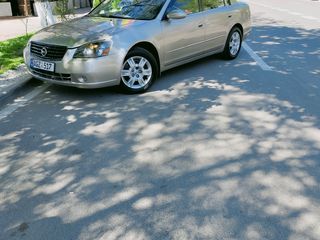 Nissan Altima foto 4