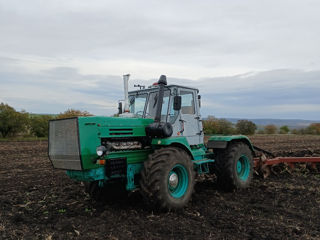 Tractor T150 foto 9