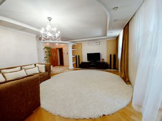Apartament de Lux 120 m2 Centru 2 dormitoare + living Testimiteanu. Oferta unica- 770 €/m2 foto 2