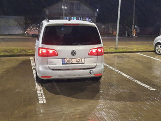 Volkswagen Touran foto 4